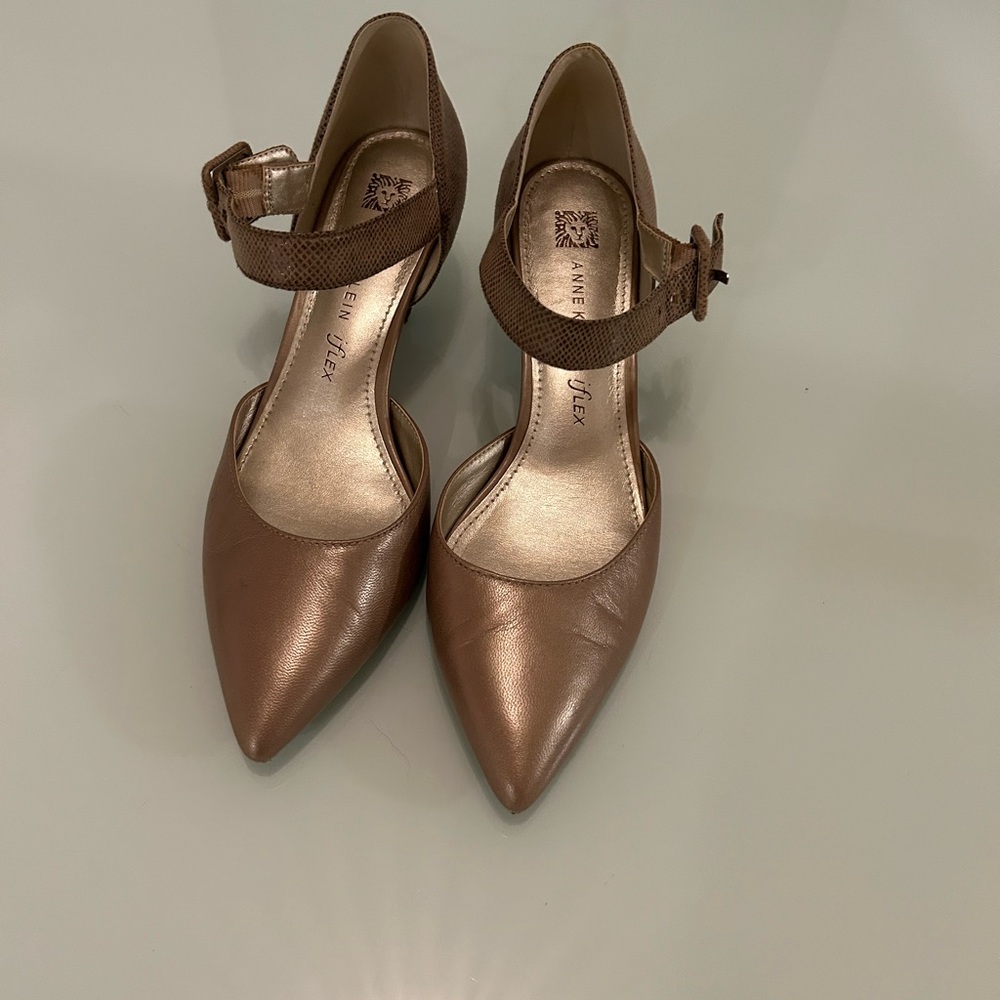 Anne Klein Flex pump. 8.5